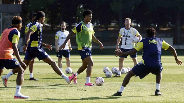 Fenerbahçe, Sturm