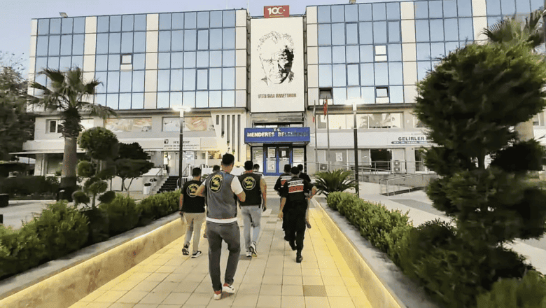 Menderes Belediye Operasyonu
